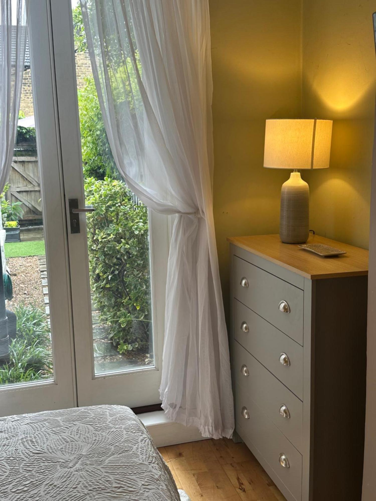 My Sky Secret Garden 1 Bedroom Londra Dış mekan fotoğraf