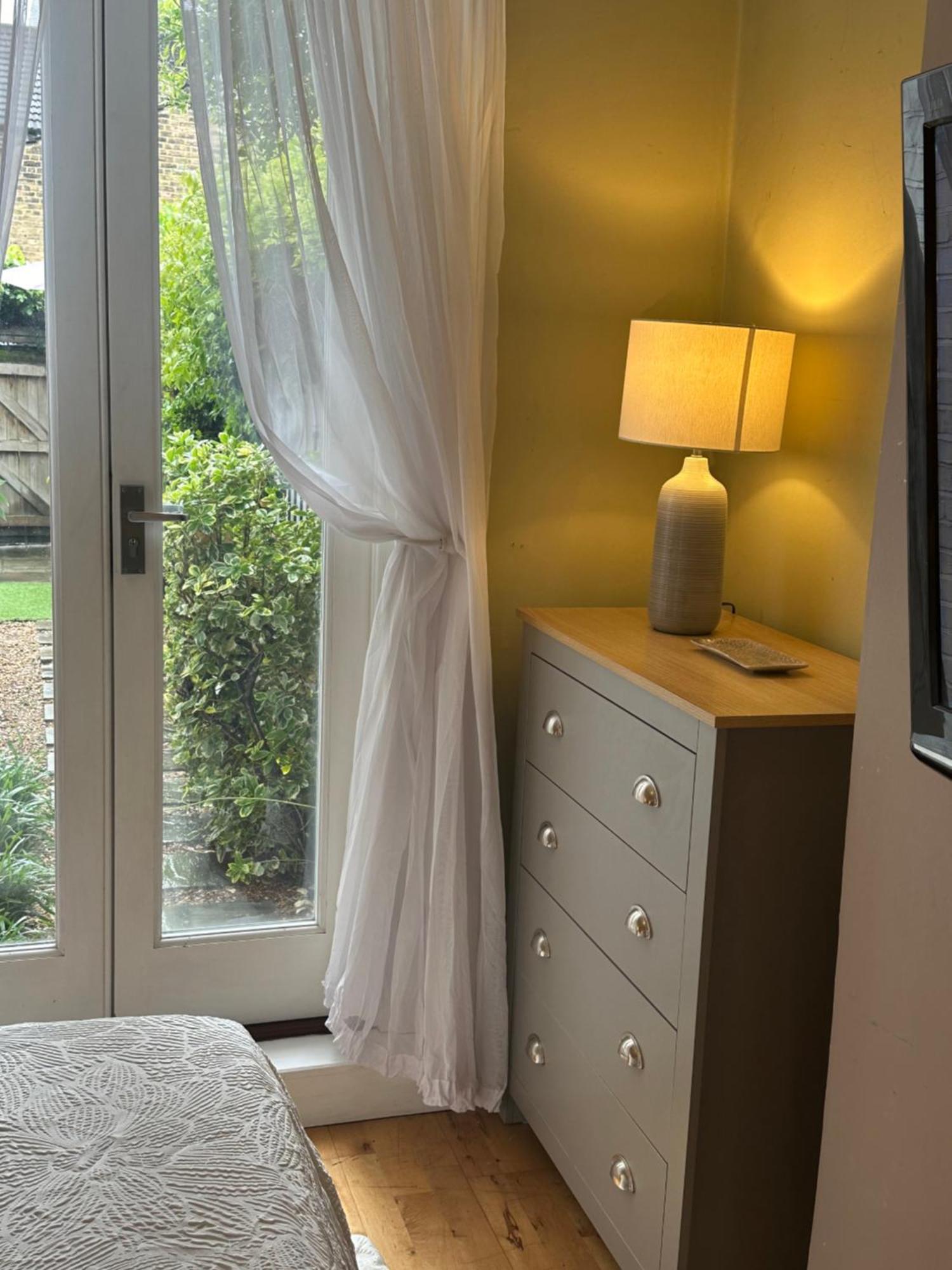 My Sky Secret Garden 1 Bedroom Londra Dış mekan fotoğraf